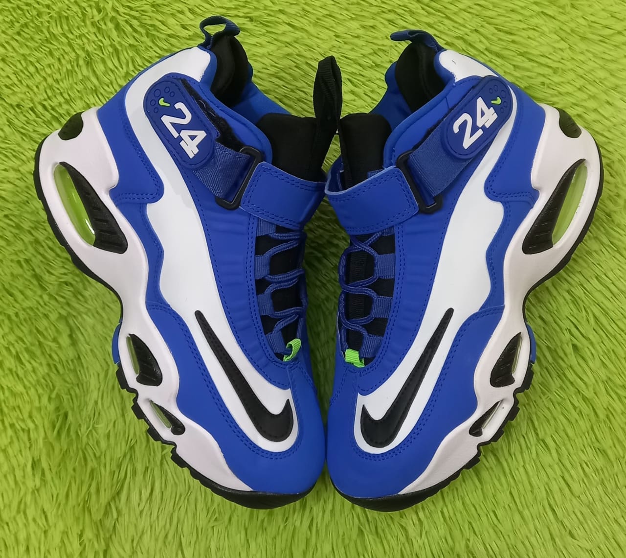 Retro sneakers – old-school classics with modern comfort and throwback style